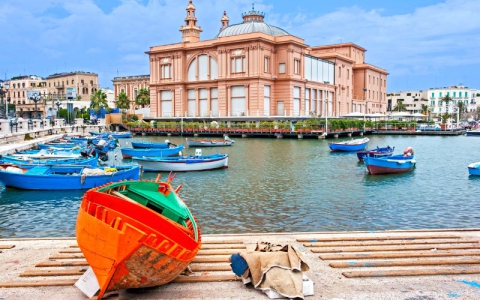 Le bellezze nascoste di Bari vecchia: un tour fotografico